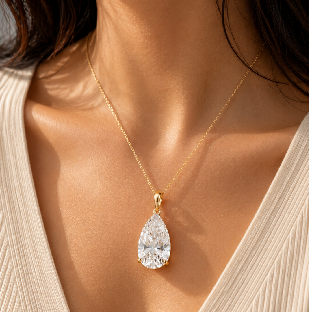 The Bloom Pear Pendant — model view